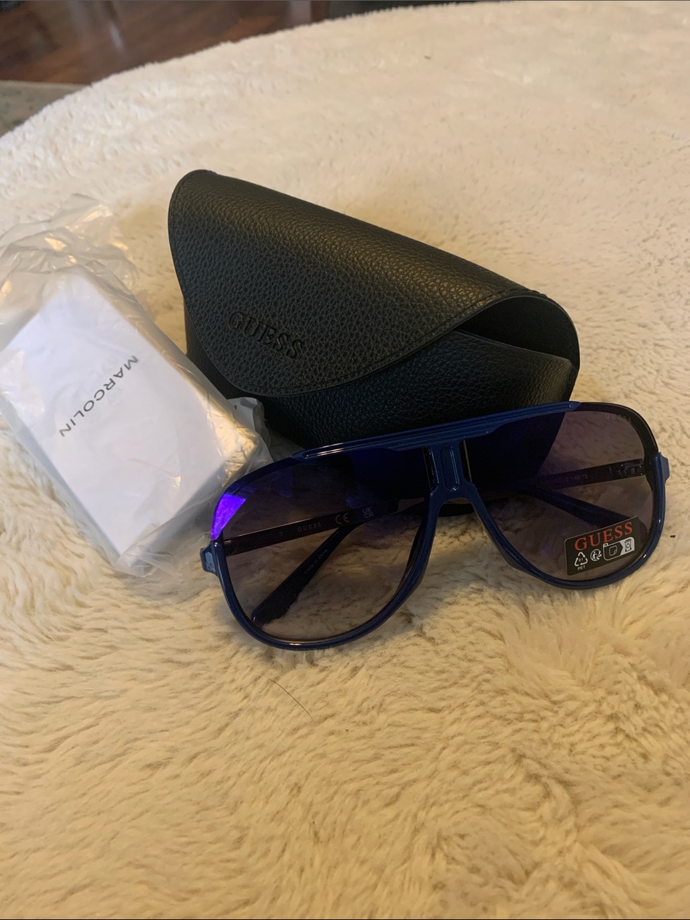 Guess Men’s Blue Aviator Pilot Sunglasses w/ Black Case NEW